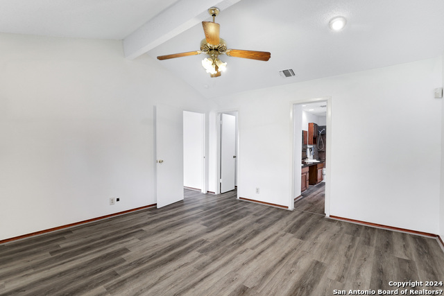 Image 19 of 57 For 6943 Sunshine Tree Dr