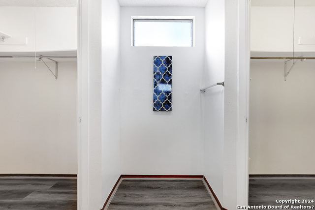 Image 22 of 57 For 6943 Sunshine Tree Dr