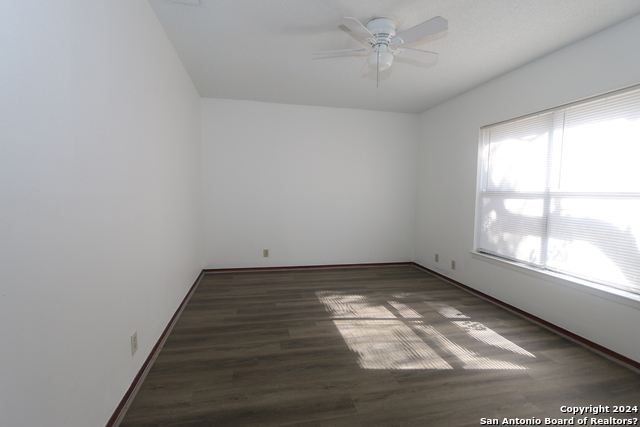 Image 41 of 57 For 6943 Sunshine Tree Dr