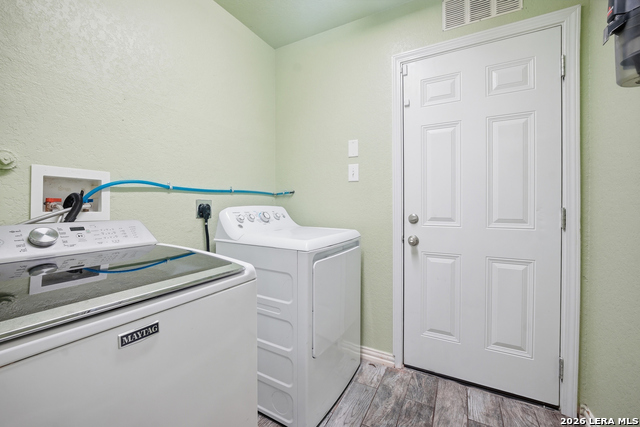 Image 16 of 32 For 9903 Mill Path