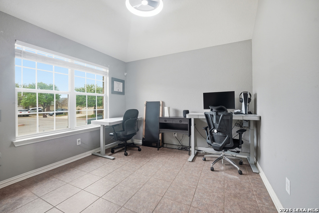 Image 4 of 32 For 9903 Mill Path