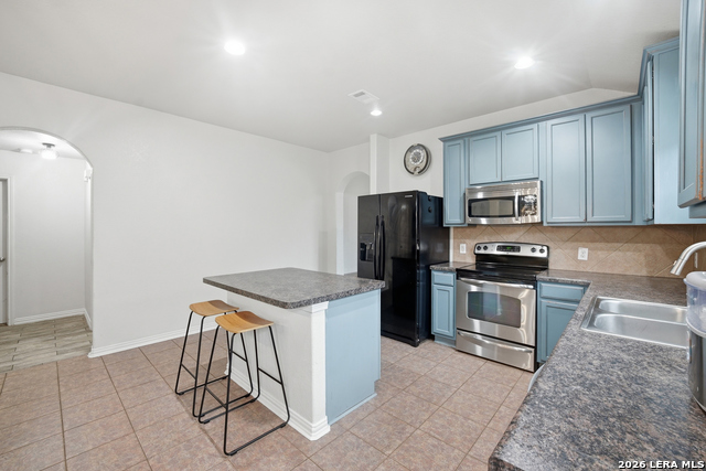 Image 8 of 32 For 9903 Mill Path