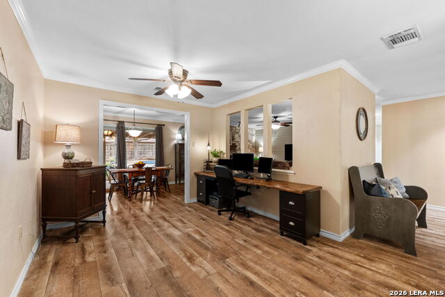 Image 17 of 44 For 5827 Lost Creek