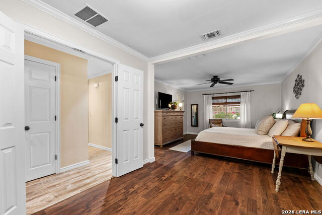 Image 29 of 44 For 5827 Lost Creek