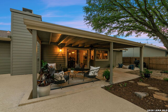 Image 33 of 44 For 5827 Lost Creek