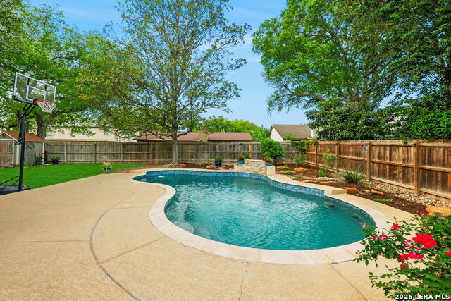 Image 36 of 44 For 5827 Lost Creek