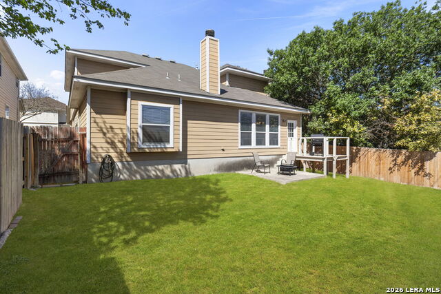 Listing photo id 36 for 910 Thomas Ridge