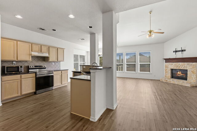 Listing photo id 6 for 910 Thomas Ridge