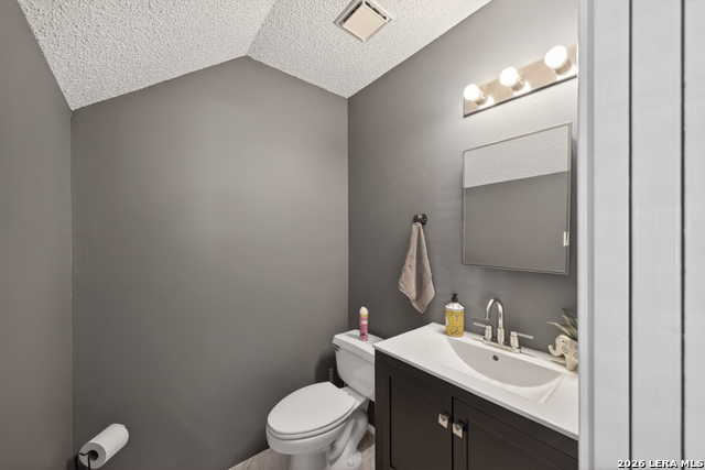 Image 10 of 23 For 6630 Meadow Fawn Dr