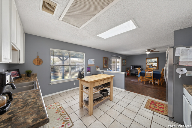 Image 8 of 23 For 6630 Meadow Fawn Dr