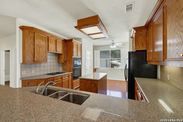 Image 17 of 49 For 1000 Bamc Dr