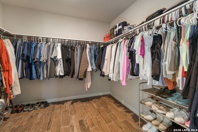 Image 20 of 43 For 31669 Far Away