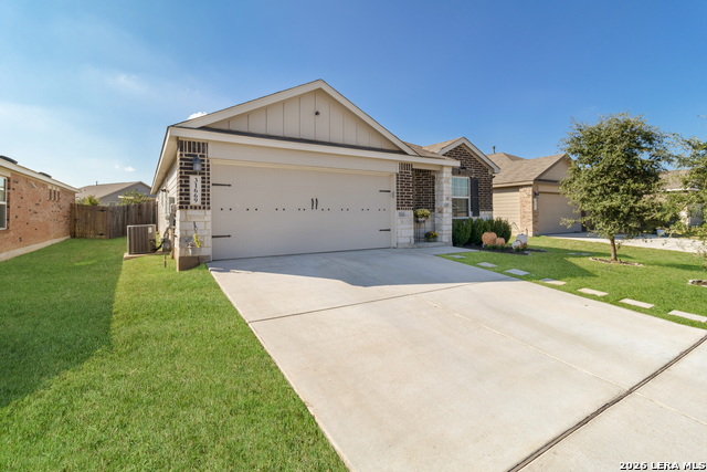 Image 3 of 43 For 31669 Far Away