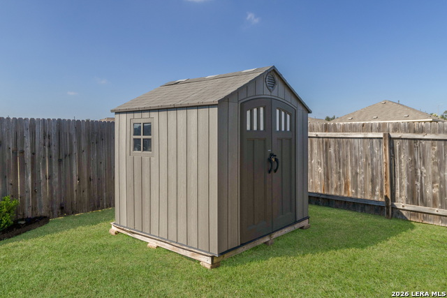 Image 36 of 43 For 31669 Far Away