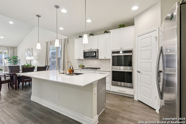 Image 10 of 40 For 706 Jett Stream