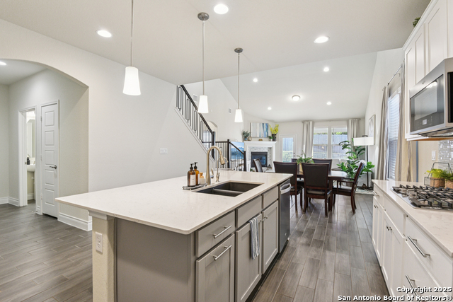 Image 11 of 40 For 706 Jett Stream