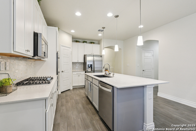 Image 14 of 40 For 706 Jett Stream