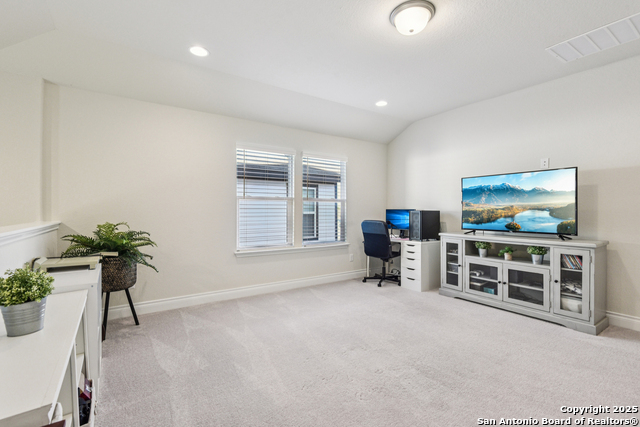 Image 22 of 40 For 706 Jett Stream