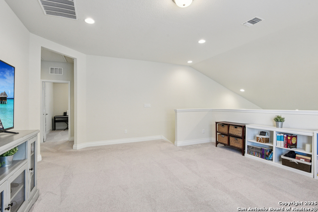 Image 24 of 40 For 706 Jett Stream