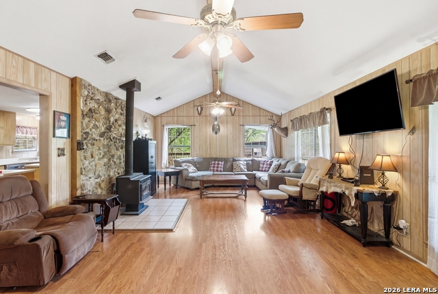 Image 14 of 52 For 2115 Mesa Verde Rd