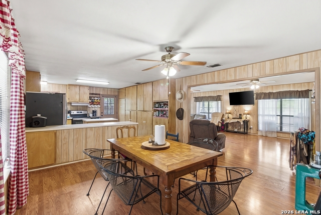 Image 17 of 52 For 2115 Mesa Verde Rd