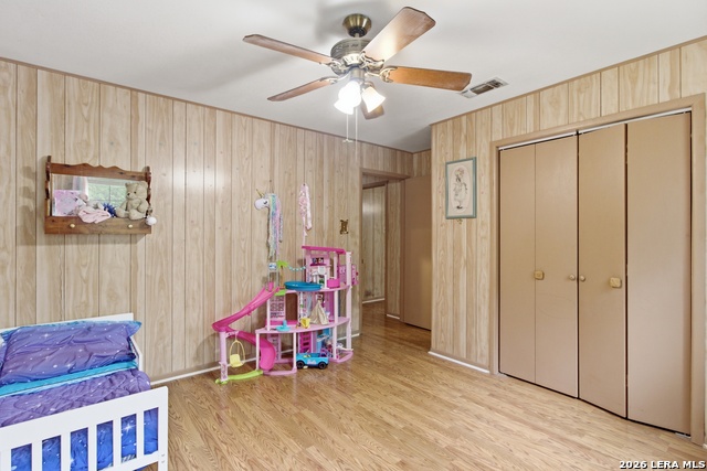 Image 23 of 52 For 2115 Mesa Verde Rd