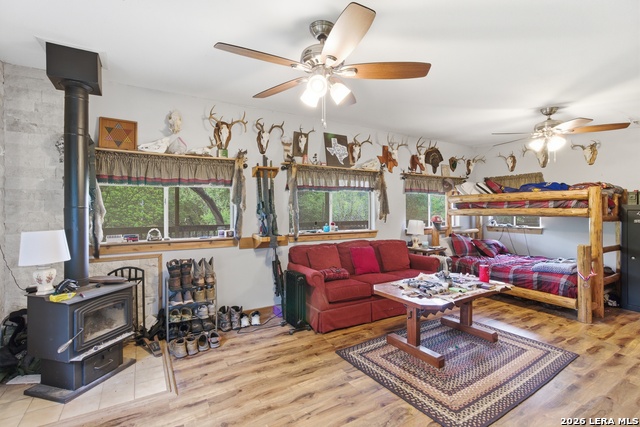 Image 32 of 52 For 2115 Mesa Verde Rd