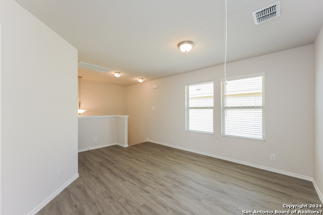 Image 8 of 18 For 2343 Applewhite Meadow