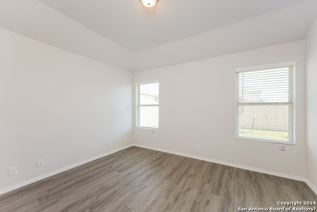 Image 9 of 18 For 2343 Applewhite Meadow