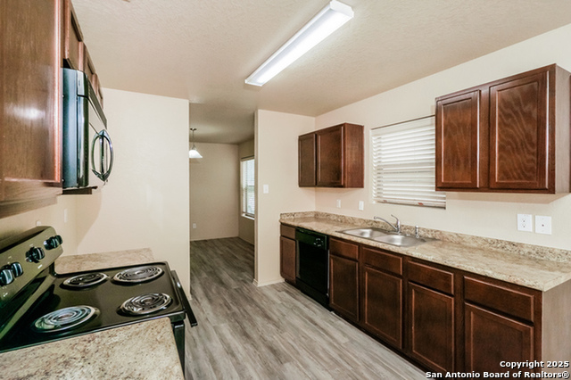 Image 2 of 12 For 3015 Aspen Meadow