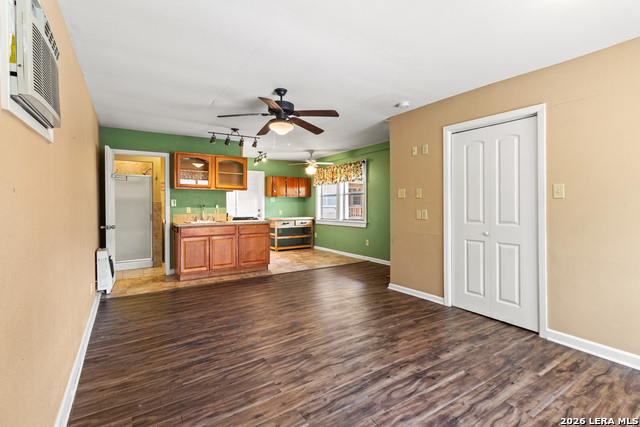 Image 21 of 22 For 134 Millwood Ln