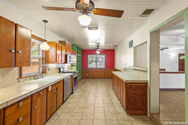 Image 9 of 22 For 134 Millwood Ln