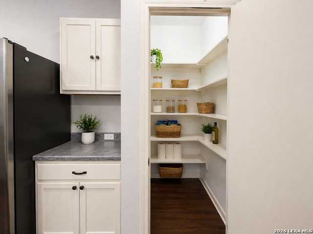 Image 18 of 40 For 203 Harralton