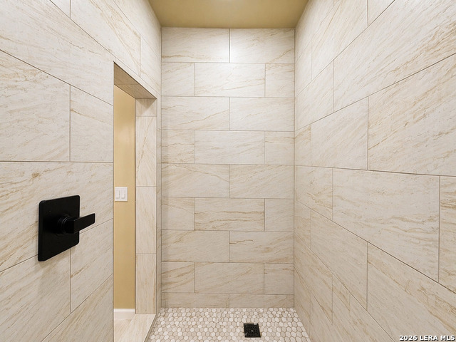 Image 32 of 40 For 203 Harralton