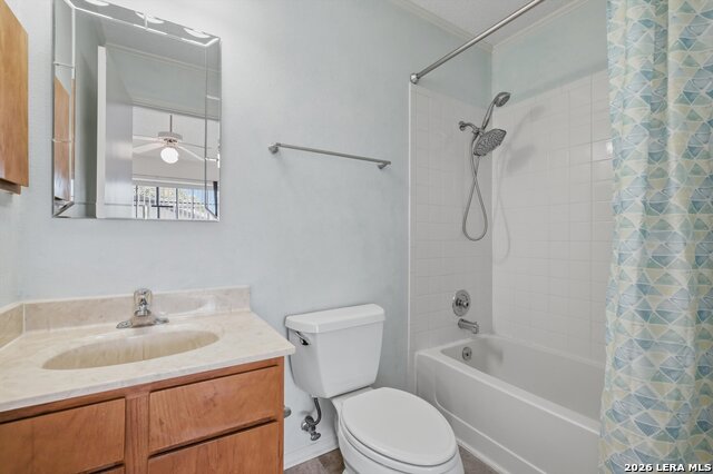 Image 20 of 26 For 11815 Vance Jackson Rd  2306