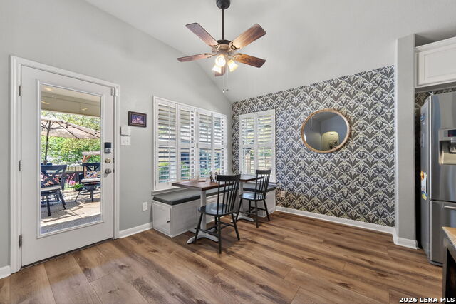 Image 11 of 37 For 9514 Potters Pt