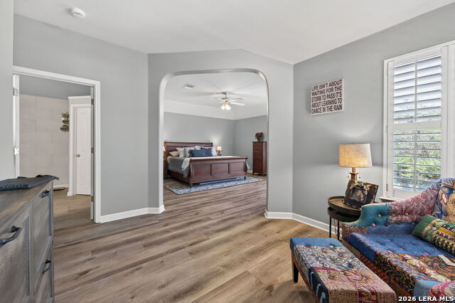 Image 19 of 37 For 9514 Potters Pt