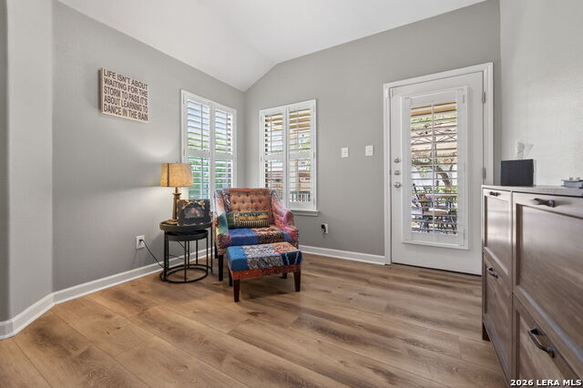 Image 20 of 37 For 9514 Potters Pt