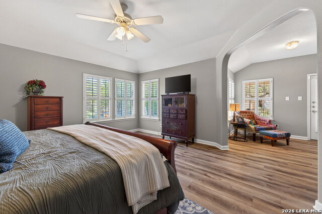 Image 22 of 37 For 9514 Potters Pt