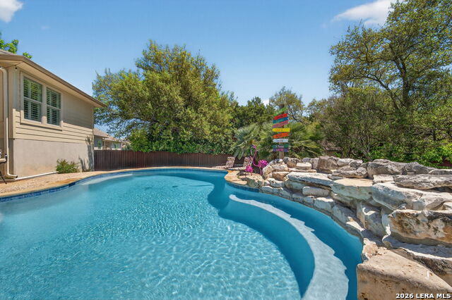 Image 32 of 37 For 9514 Potters Pt