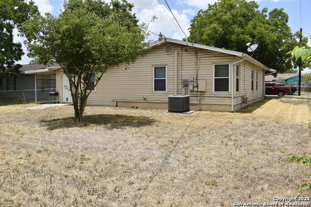 Image 10 of 10 For 5026 Benham Dr