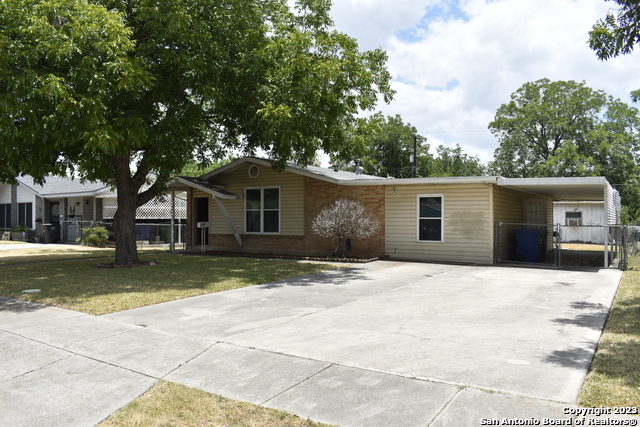 Image 2 of 10 For 5026 Benham Dr