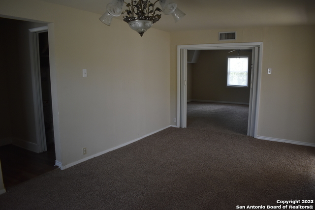 Image 6 of 10 For 5026 Benham Dr