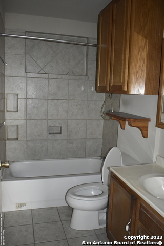 Image 8 of 10 For 5026 Benham Dr