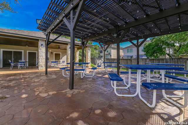 Image 47 of 57 For 2702 Glenbrook Way