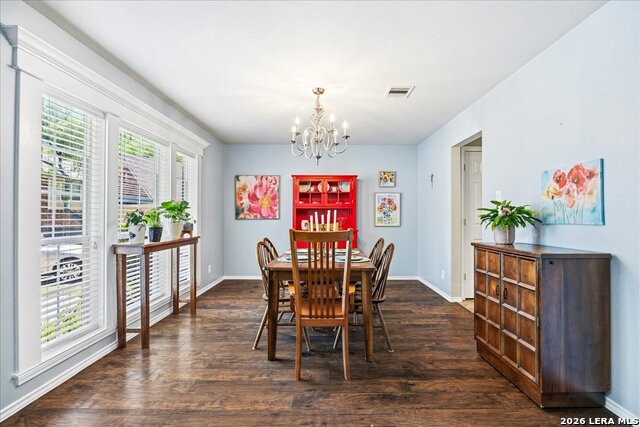 Image 5 of 57 For 2702 Glenbrook Way