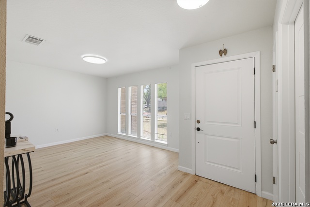 Image 11 of 39 For 13450 El Mirador St