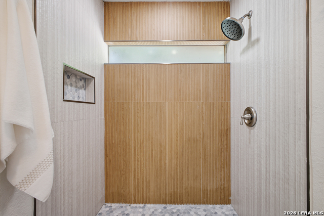 Image 12 of 39 For 13450 El Mirador St