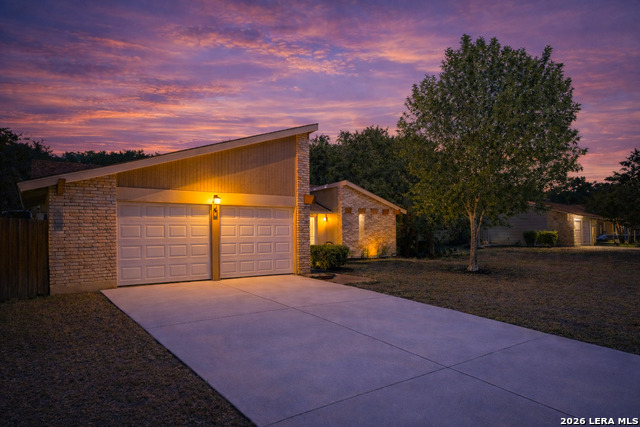 Image 3 of 39 For 13450 El Mirador St