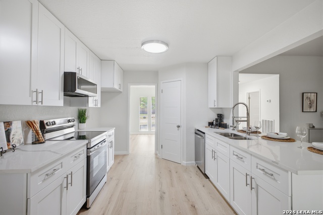 Image 30 of 39 For 13450 El Mirador St